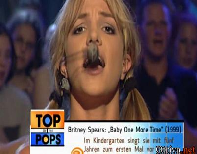 Britney Spears - Baby One More Time (Live at Top Of The Pops 1999)