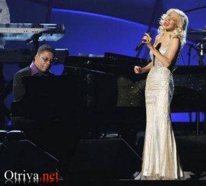 Christina Aguilera & Herbie Hancock - A Song For You (Live at the 48th Annual Grammy Awards)