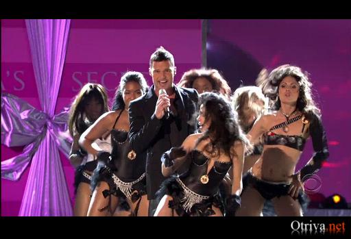 Ricky Martin - Drop It On Me (Live, Victoria's Secret Fashion Show)