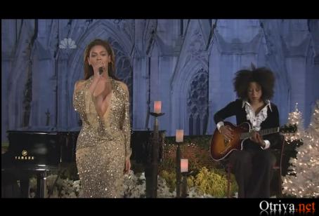 Beyonce - Ave Maria (Live)