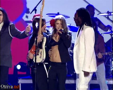 Black Eyed Peas & Juanes - La Paga (Live @ 4Th Annual Latin Grammys)