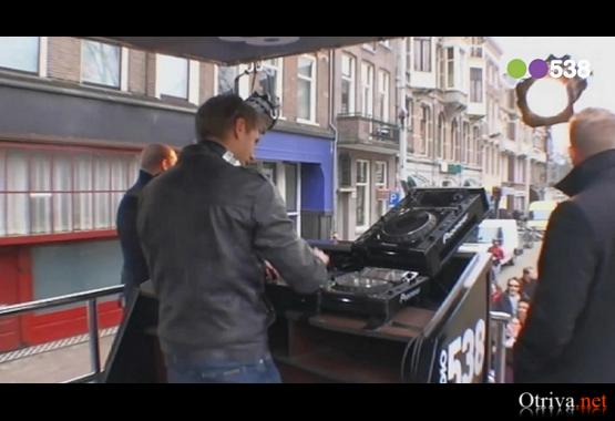 Armin van Buuren - Secret Surprise Performance @ Leidseplein, Amsterdam