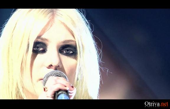 The Pretty Reckless - Zombie (live)