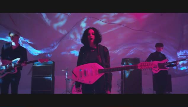 Pale Waves - There's A Honey