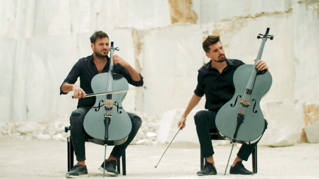 2CELLOS - Castle On The Hill