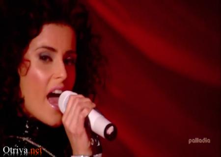 Nelly Furtado - Say It Right (Live @ The Loose Tour)