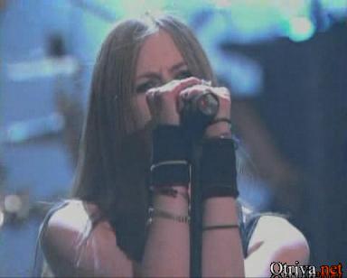 Avril Lavigne - Fuel (Live Metallica Cover)
