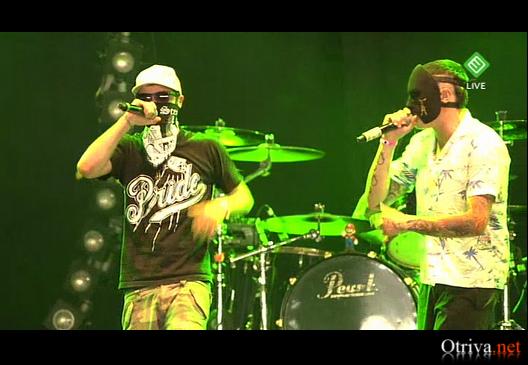Hollywood Undead - Bottle And A Gun (Live at Pinkpop)