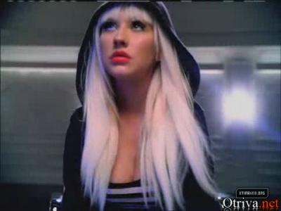 Christina Aguilera - Keeps Gettin Better